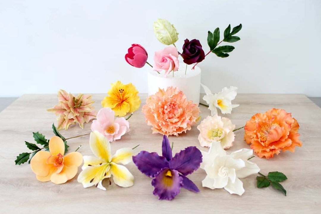 Make life-like sugar flowers this #Spring with LOYAL’s range of Flower Cutters. Made from high quality spot-welded stainless steel, LOYAL Flower Cutters have a folded top edge to protect your hands: bit.ly/3zcfsxz. #bakeware #cakedecorating #sugarart #sugarflowers