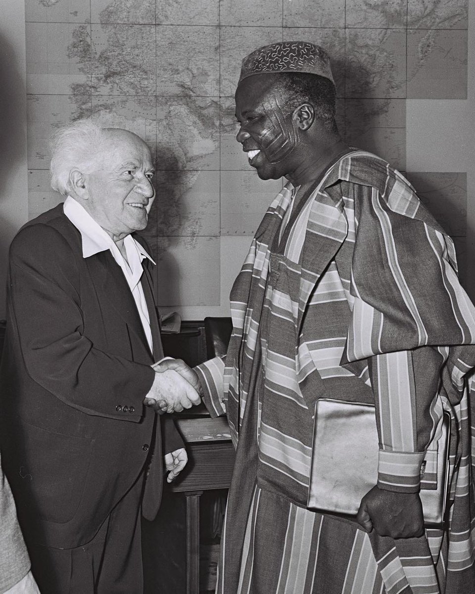 nigeriaoutside's tweet photo. 09/10/1961. Chief S.L Akintola, the Premier of Western Nigeria and the Prime Minister of Israel David Ben Gurion at his office in Jerusalem. Picture by Public Domain. https://t.co/beeZyIHFA8