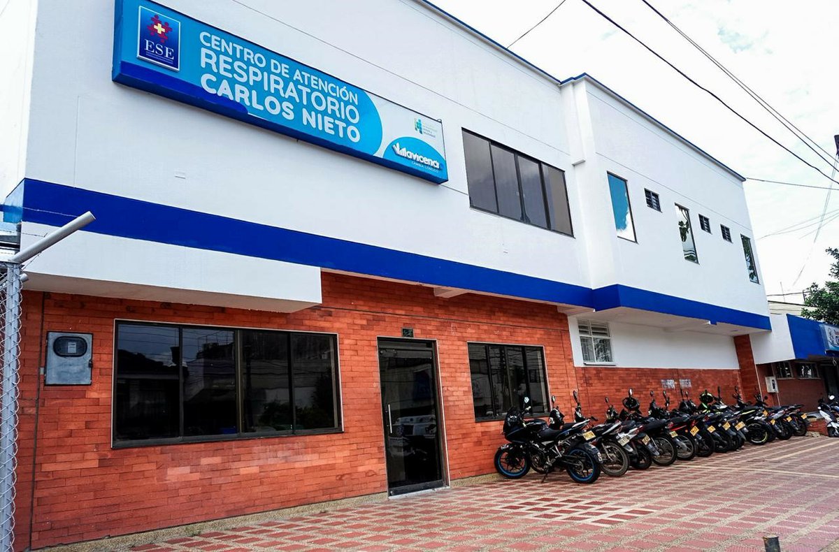 esevillavo's tweet photo. ¡Seguimos a la espera de vacunas! 😞

Para este jueves 16 de septiembre solo tendremos habilitado el punto de vacunación 💉del Centro Respiratorio Carlos Nieto con segundas dosis de AstraZeneca.

Los demás NO estarán abiertos, solicitamos biológicos a @MinSaludCol lo más pronto. https://t.co/I1VNd3KC06