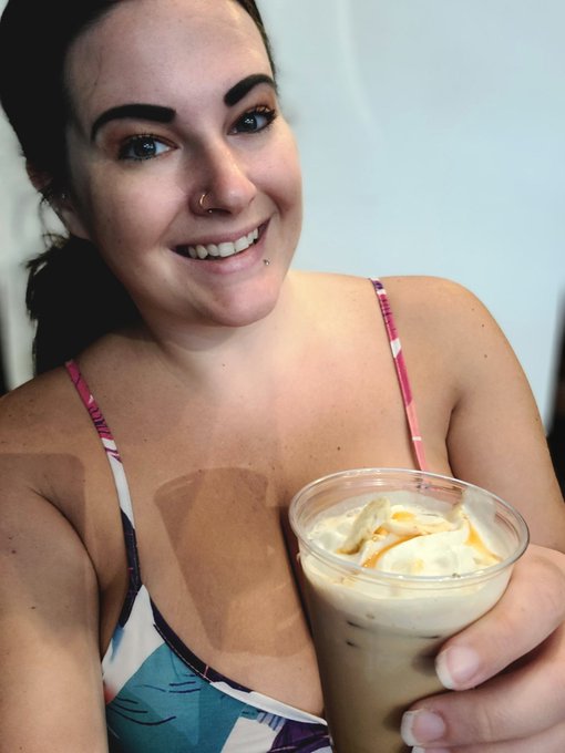 Coffee makes me happy 🤪  #caffeine #Coffee #pumpkinspice #coffeeflight #lakemary https://t.co/PKSA65<a href="/tag/caffeine"class="tags">#caffeine</a><a href="/tag/coffee"class="tags">#Coffee</a><a href="/tag/pumpkinspice"class="tags">#pumpkinspice</a><a href="/tag/coffeeflight"class="tags"><span>#coffeeflight</span></a><a href="/tag/lakemary"class="tags"><span>#lakemary</span></a>