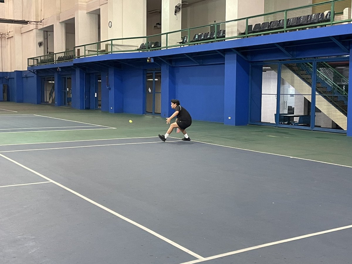 sarchavez's tweet image. back to the #hardcourt ! #alertlevel4 #Tennis