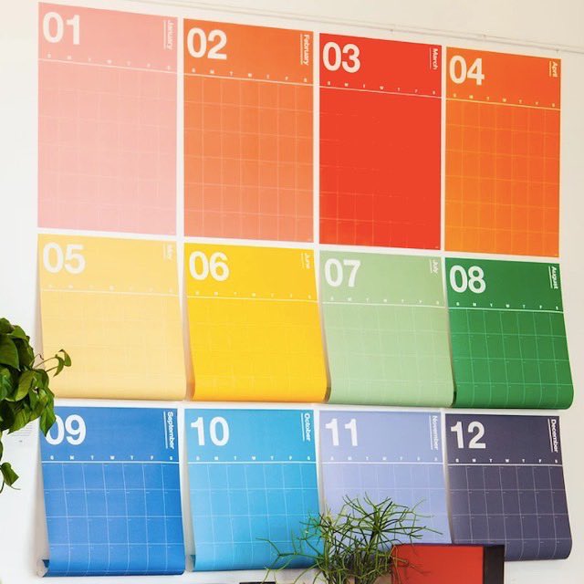 Yay Poketo Spectrum Wall Planner Size 76 5 Cm X 52 2 Cm アメリカla発のライフスタイルブランドpoketoのウォールプランナー 色の本質 的な美しさに触発された大きな壁掛けカレンダーです アートプリントを飾るようにカラーを楽しみながらあなたの計画