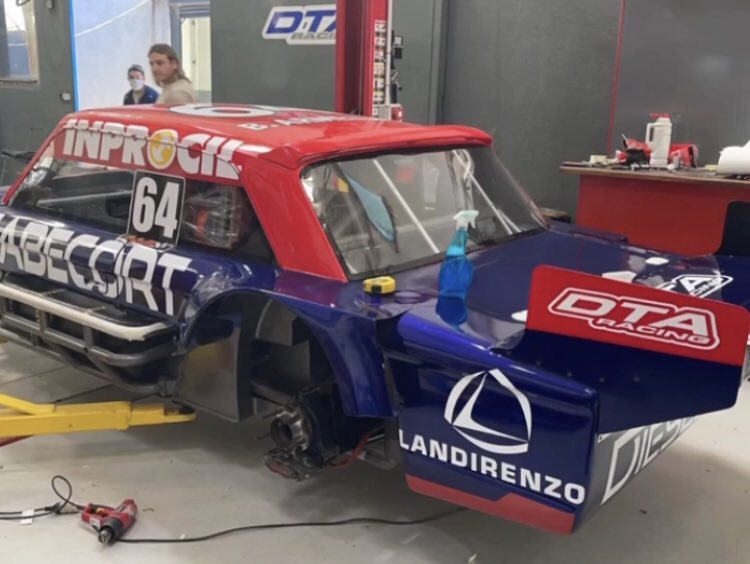 El Ford de TC Mouras que alista el DTA Racing en los trabajos finales. Bruno Armellini debutará en la categoría <a href="/actcargentina/">Turismo Carretera ACTC</a> <a href="/DTAracing/">DTA Racing</a> <a href="/armellini_bruno/">Armellini Bruno</a>