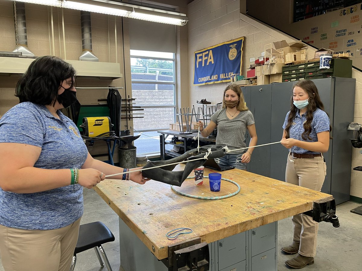 DJR_131's tweet image. Our #AgPowerTech classes put the Engineering Design process to the test to solve the Toxic Beans challenge! All different prototypes, but all successful after some trial and error. #BrainSweat #TeachAg