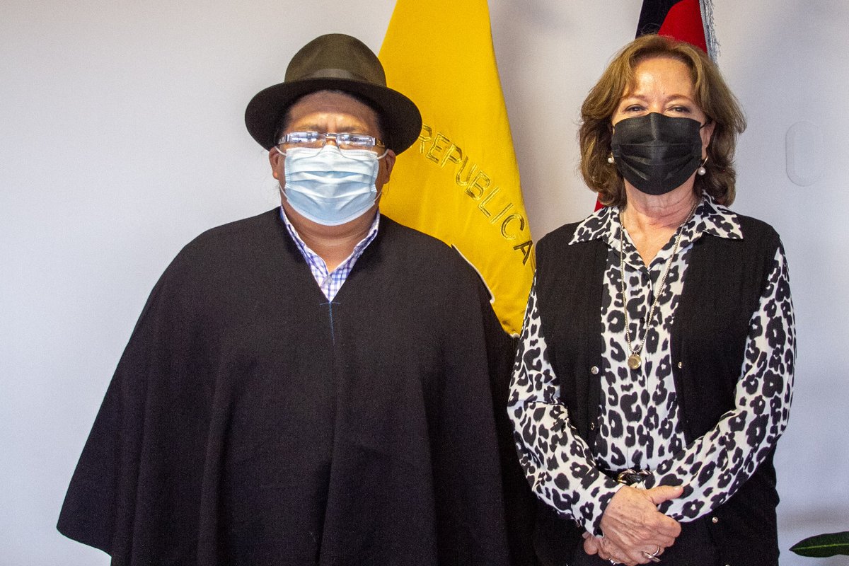 ¡Se acerca el #FIAVL2021!

La ministra <a href="/MaElenaMachucaM/">María Elena Machuca</a> expuso al asambleísta <a href="/ManuelMedinaQ/">Manuel Medina</a> los detalles de la sexta edición del <a href="/FestivalDeLoja/">Festival de Loja</a>, que cuenta con el apoyo de la cooperación internacional, la academia y el <a href="/MunicipioDeLoja/">Municipio de Loja</a>.

#ElCambioYaSeSiente