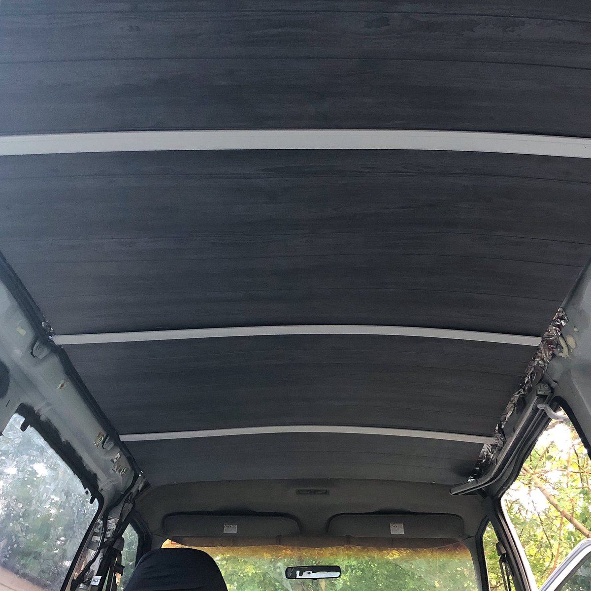 3GrandCamperVan's tweet image. Finished the ceiling today. Much more work ahead but we got that done. Not bad for a couple of people who’ve never used a jigsaw before. #vanstuff
#vanlife
