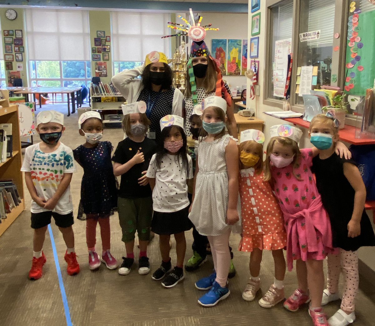 Dot Day was colorful & super fun! Awesome outfits all over the building.📚📗📔Thank you @PaulaBoston10 for making learning fun. #dotday2021 #dots #RiversElementary #APS #literacy #Read @BowsherKimberly @apsupdate @DrLisaHerring @dan_a_sims @JohnWallerEdD @APSMediaServ