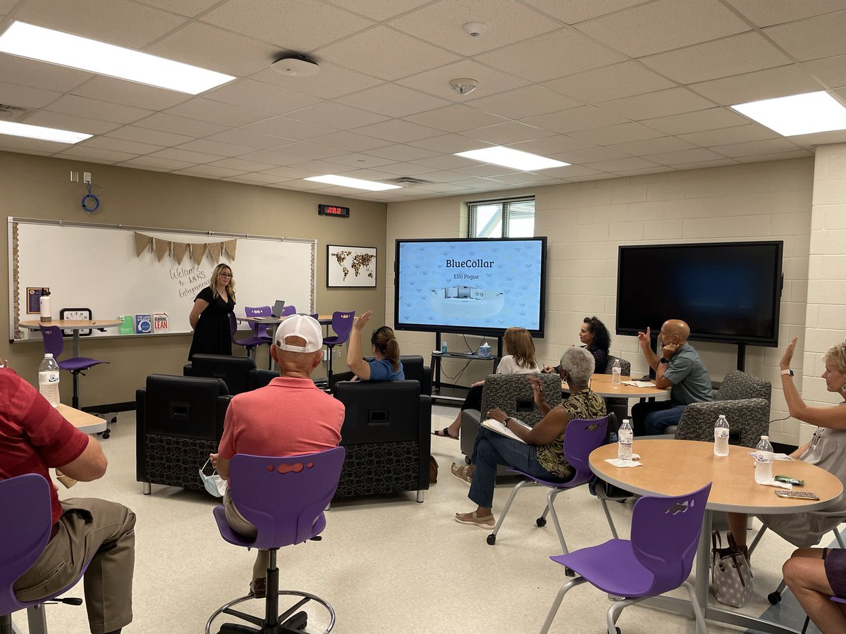 Great night listening to Mrs Becker and her students find ways to collaborate with business owners and how they can be mentors for our future entrepreneurs through @INCubatoredu