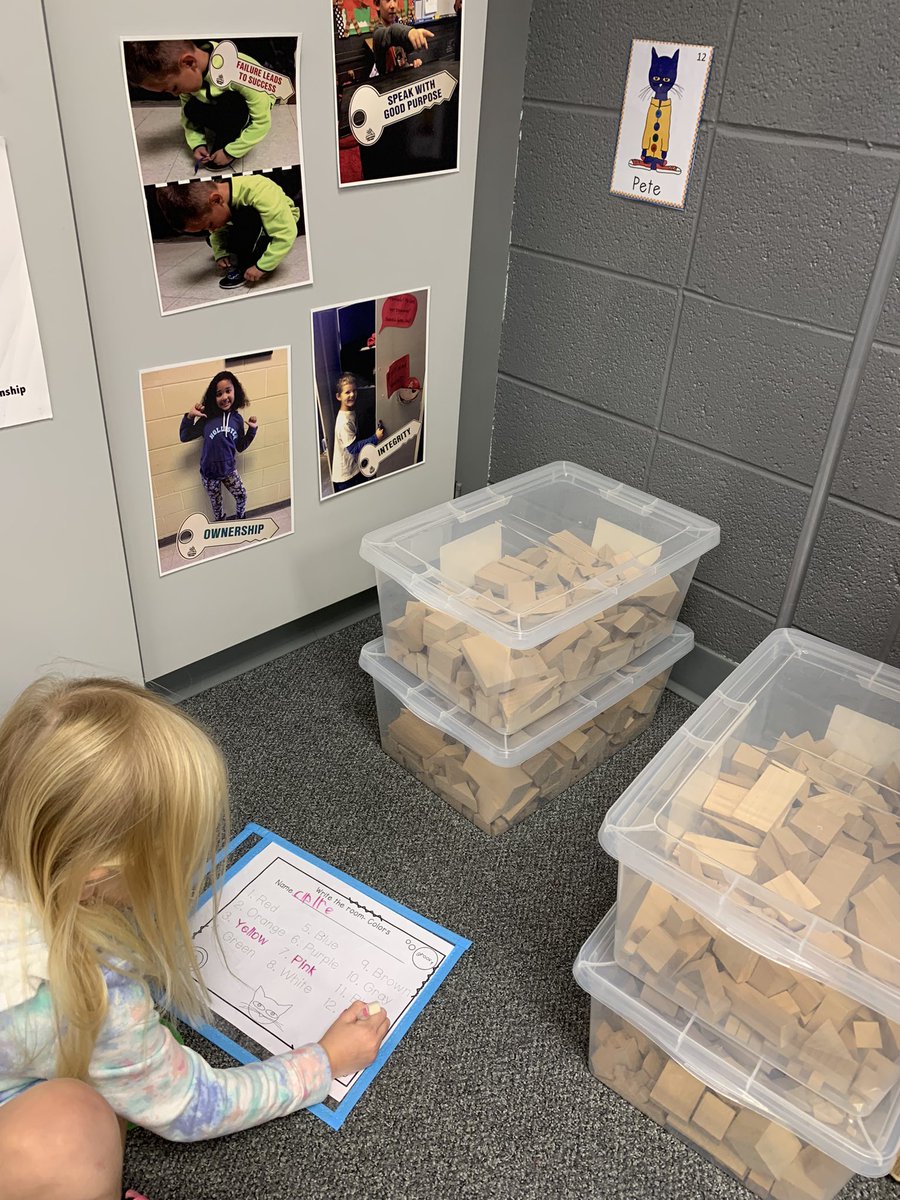 MrsDoland's tweet photo. Introduced Literacy Centers this week and the students did a “Write the Room” activity! SO impressed with how these Kinders did and how much they love to learn 😊✏️

#hudsonschools #movingmountains https://t.co/3oscb1naId