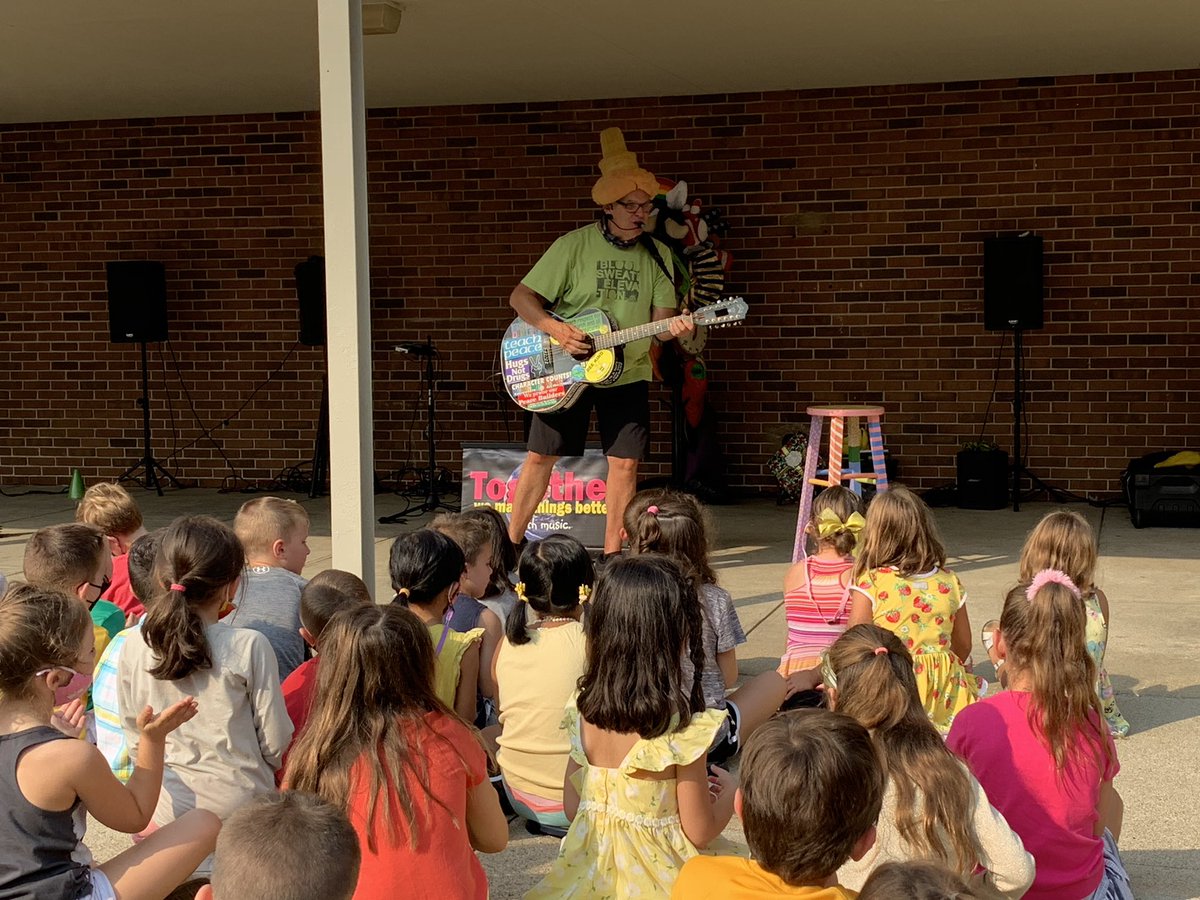 ms_foden's tweet photo. Johnny the K was back today for another visit! He brought many giggles while reminding us the importance of being kind and accepting! #fullermeadow https://t.co/E0yHq2GXoR