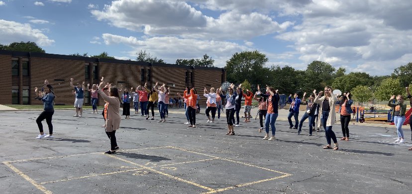 HollySchlicher's tweet photo. TY @DooleySchool54 staff for an amazing afternoon together. Feeling overjoyed after our time connecting, learning, and collaborating together. #TogetherWeCan https://t.co/wdTjdffxXr