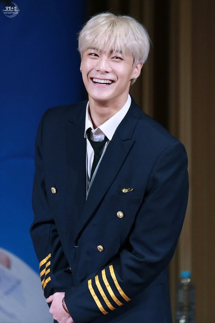 cloudyybinnie's tweet image. #아스트로 #문빈 #MOONBIN
#ASTRO @offclASTRO