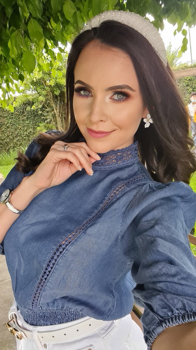 AnnFreemanTV's tweet photo. Que la vida les devuelva todo lo bueno que han sembrado y no olviden que pasa lo mismo con lo malo 😉 🇬🇹 #Chapina #Guatemala #BicentenarioGuatemala #15DeSeptiembre https://t.co/zvtqhlKO9X