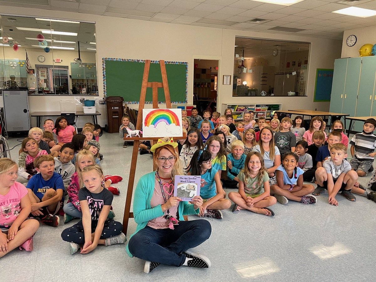 2ndLme's tweet photo. We have had so many fantastic guest readers lately! It's been an awesome way to start 2nd grade! #LMEmagic #montimagic @cbarthur96 @MahersMinions @clarkslmecrew @MrsSchmitzLME @kathy_hammill https://t.co/c8BWG2HVwb