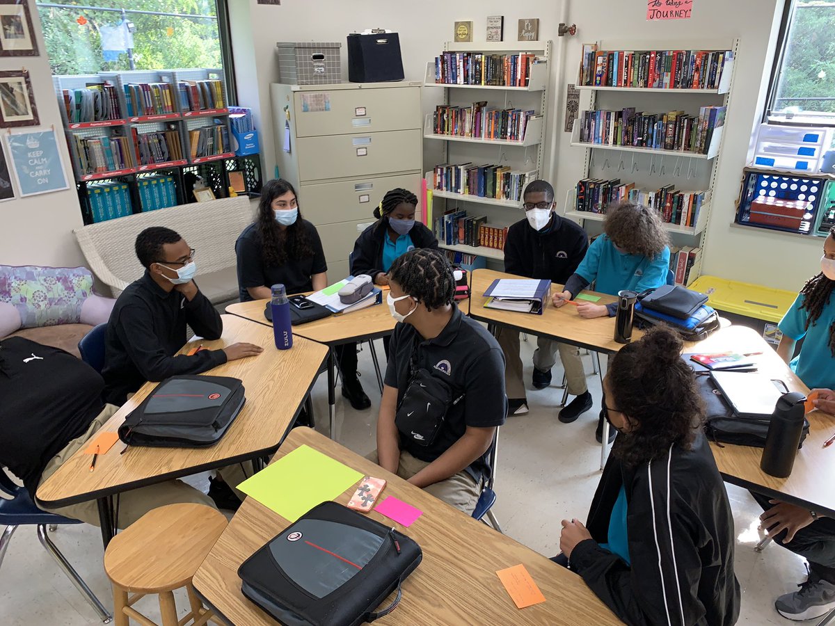 CSP_Charter's tweet photo. Classroom Spotlight! Mrs. Layton’s (@Educator_Nicole) Speech &amp; Debate class discuss and establish their own classroom norms! https://t.co/HajDFrvYYb