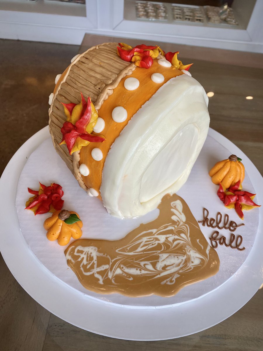 3sweetgirlscake's tweet photo. โ๏ธFree cake Friday!โ๏ธ
Because pumpkin spice latte season is here ๐๐ป Enter to win on Facebook or Instagram!
#baketheworldhappy #cincinnati #cincinnatibakery #giveaway #cincyeats #yum #droolworthy #freecake #bakemeacake #pumpkincake #fallvibes #fallcake #psl #pslseason https://t.co/yJxfrQKWtV