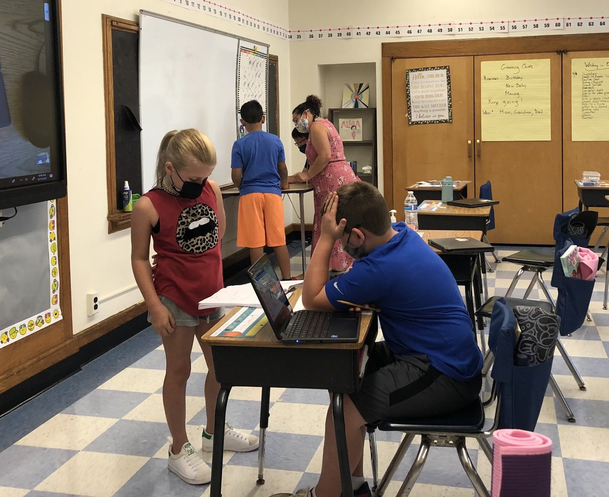 ChowKnaupp's tweet photo. These 4th graders worked from a digital choice board with plenty of writing genre choices. It was very gratifying to see them so engaged when sharing their writing with peers. #writingisawesome #ewlearns #coteach @NorthSideEW https://t.co/6556HqpxHq