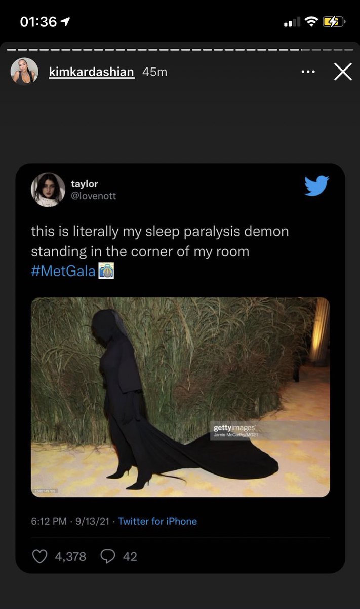 Iovenott's tweet photo. KIM KARDASHIAN POSTED MY FUCKING TWEET KIM KARDASHIAN POSTED MY FUCKING TWEET SJSJS ELEMENDNDN https://t.co/pLduTnSV45