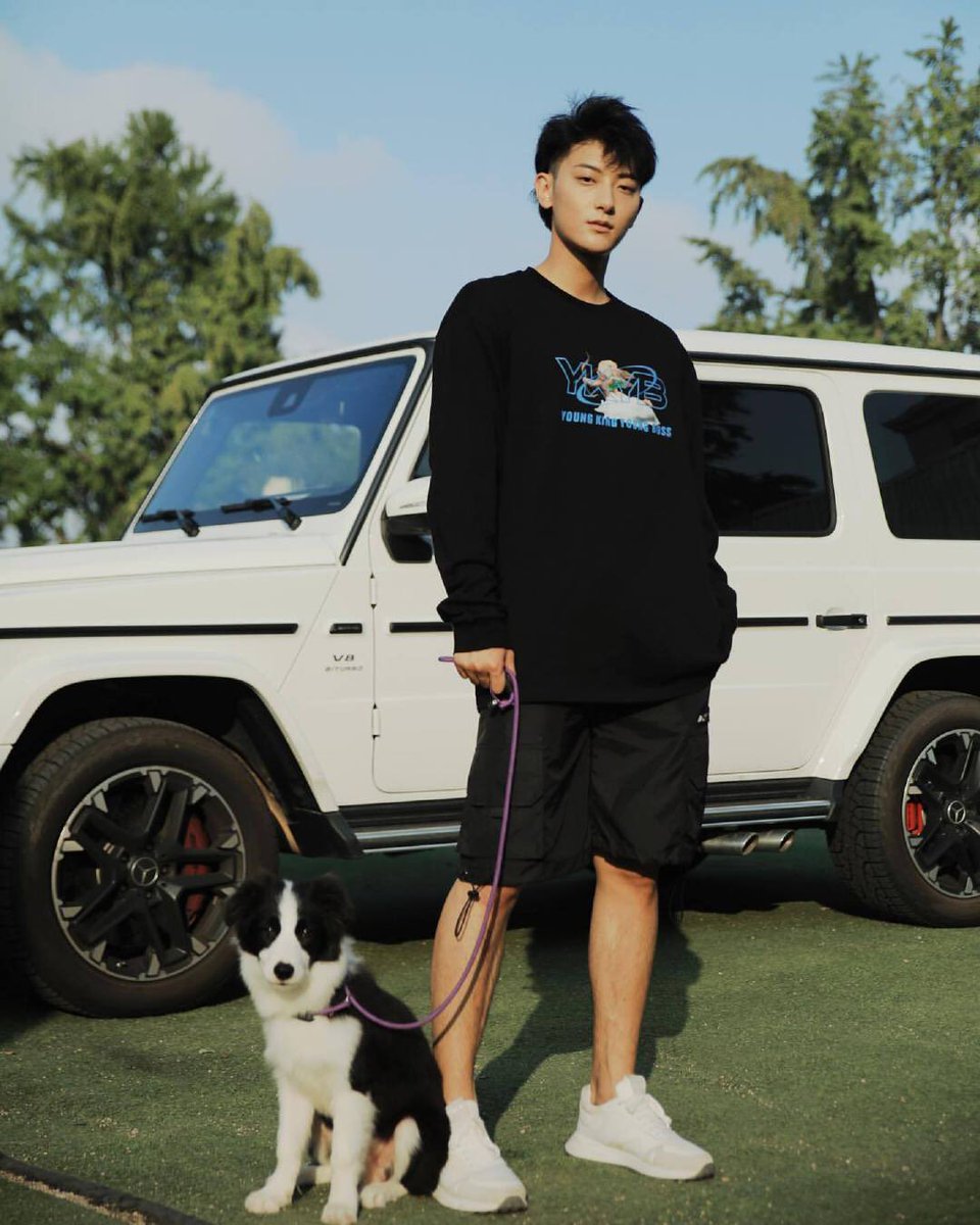 ForTaoBR's tweet photo. 📷 #WEIBO/ #TAOSTAGRAM 210910 Post do #ZTAO
“Novos modelos de outono da YOUNGKINGYOUNGBOSS No.13. A máscara ainda está em processo de confecção, ainda não confirmada. Por favor, esperem eu ajustar a cor. Legal. 🤩”
Inglês: PreciousZTAOBar
🔗 https://t.co/NVMQSjAKzh https://t.co/4PsoelLnY3
