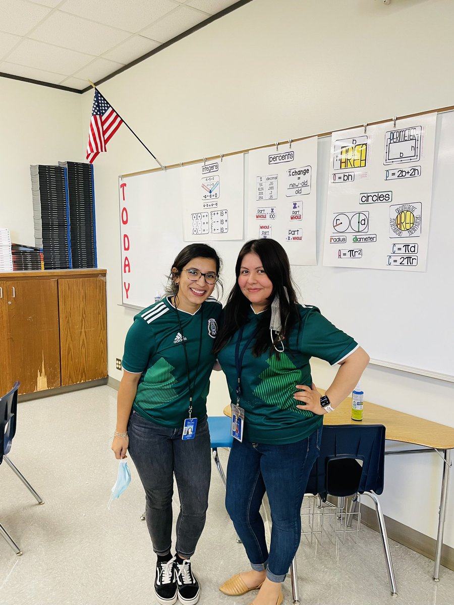 yhernandezteach's tweet photo. Kicking off #HispanicHeritageMonth2021 #twinning #7thmath ๐ป๐ช๐ณ๐ฎ๐ฒ๐ฝ๐ญ๐ณ๐จ๐ฑ๐ฆ๐ท๐จ๐ด ๐๐ https://t.co/dJYcakRWd8