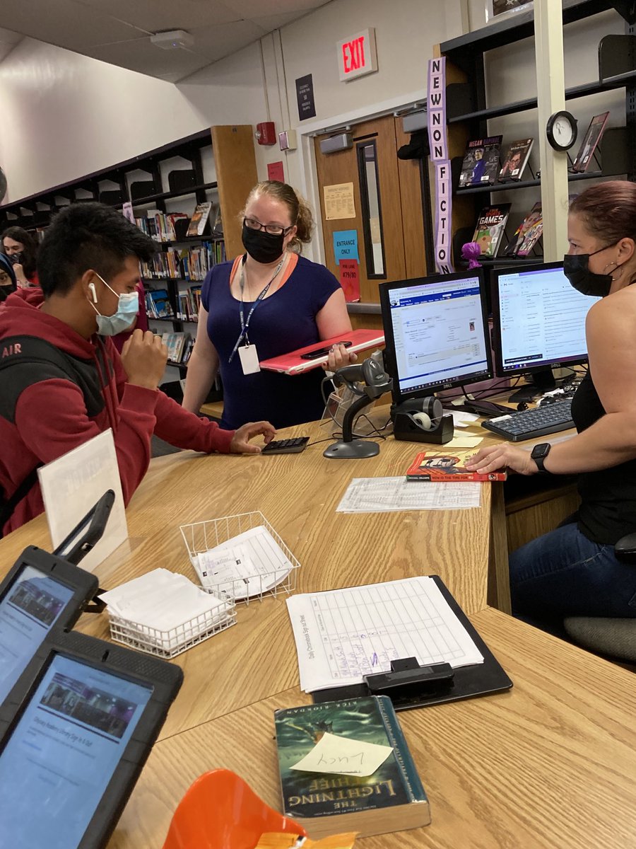 MrsRounding_Lib's tweet photo. Thank you to Mrs. Letter & Mrs. Romig for bringing our seniors in for “book tastings”- it’s never too late to check out your first independent reading book! #firstcheckout #seniorsread 👍 https://t.co/hHTDxpiCSc