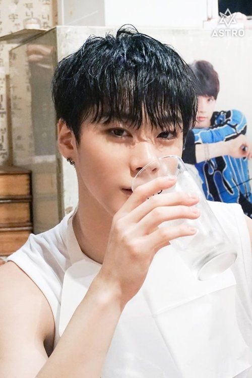 cloudyybinnie's tweet image. #아스트로 #문빈 #MOONBIN
#ASTRO @offclASTRO