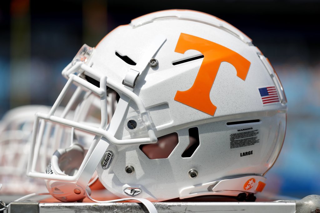 #AGTG After a great conversation with <a href="/CoachGolesh/">Alex Golesh</a> I am blessed to say I have received my 4th D1 offer from the University of Tennessee Knoxville #GoVols 🧡🤍 <a href="/CoachRocBatten/">Roc Batten</a> <a href="/CSmithScout/">Chris Smith</a> <a href="/EnsworthFB/">Ensworth Football</a> <a href="/DemetricDWarren/">Demetric D. Warren</a> @Mansell247 <a href="/AllenTrieu/">Allen Trieu</a> <a href="/CoachTWalls/">Tracy Walls</a>
