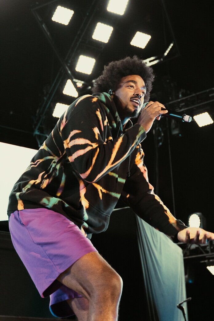 We had an amazing time with <a href="/QuinnXCII/">Quinn XCII</a> <a href="/chelseacutler/">chelsea cutler</a> and <a href="/taiverdes/">Tai Verdes</a>. Review and more 📷from <a href="/steph_nardi/">Stephanie Nardi</a>: buff.ly/3Ef3jLX