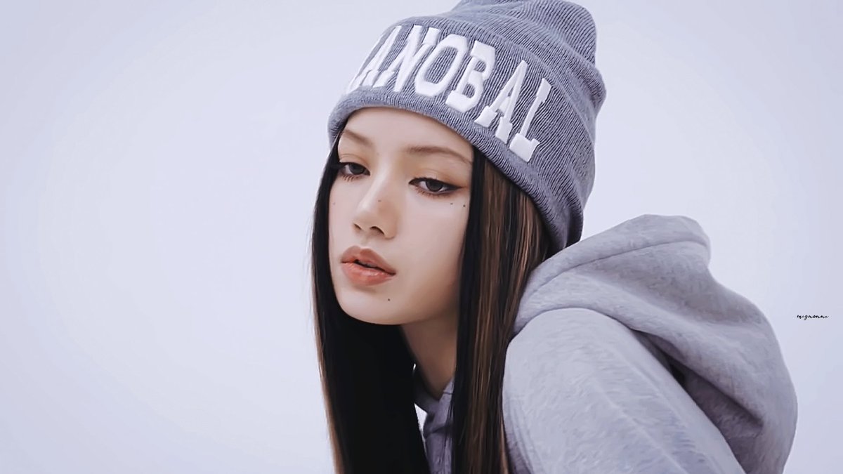 mignonne327's tweet photo. #LALISA #LISA #리사 https://t.co/ttZcteGQRW