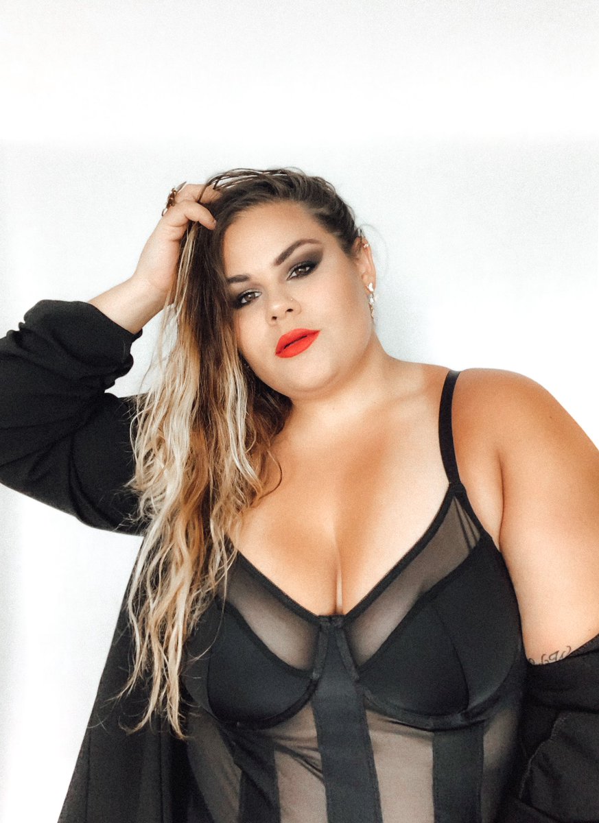 DiaryOutlier's tweet photo. @Torrid Love that body suit 😍 https://t.co/3KCiMhc8Ys