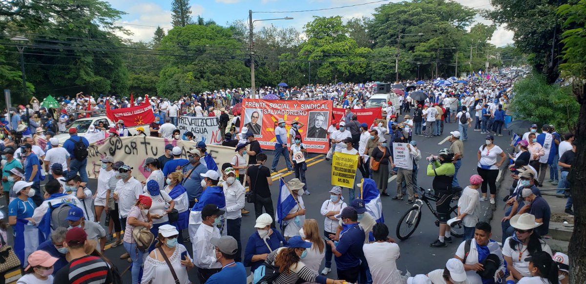 El Gobierno/ El Pueblo...