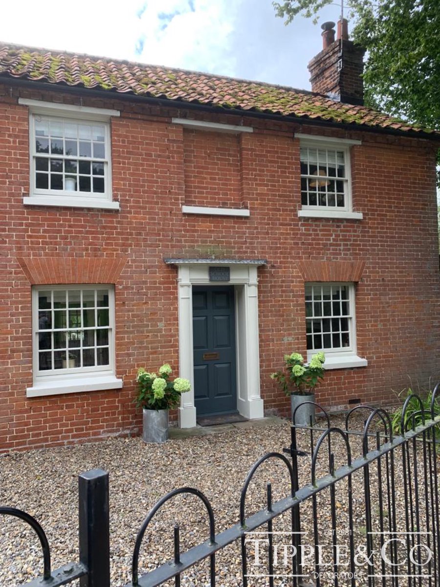 tippleandco's tweet photo. Wow! I have to say that this is my favourite external that we have done this year 😍🏡

 #norfolk #externalpainting #paintinganddecorating #decoratingservices #norfolkbusiness #localnorfolkbusiness #kingslynn #norwich #northnorfolk #westnorfolk #paint #painter #norfolkdecorator https://t.co/q5PAU3maUL