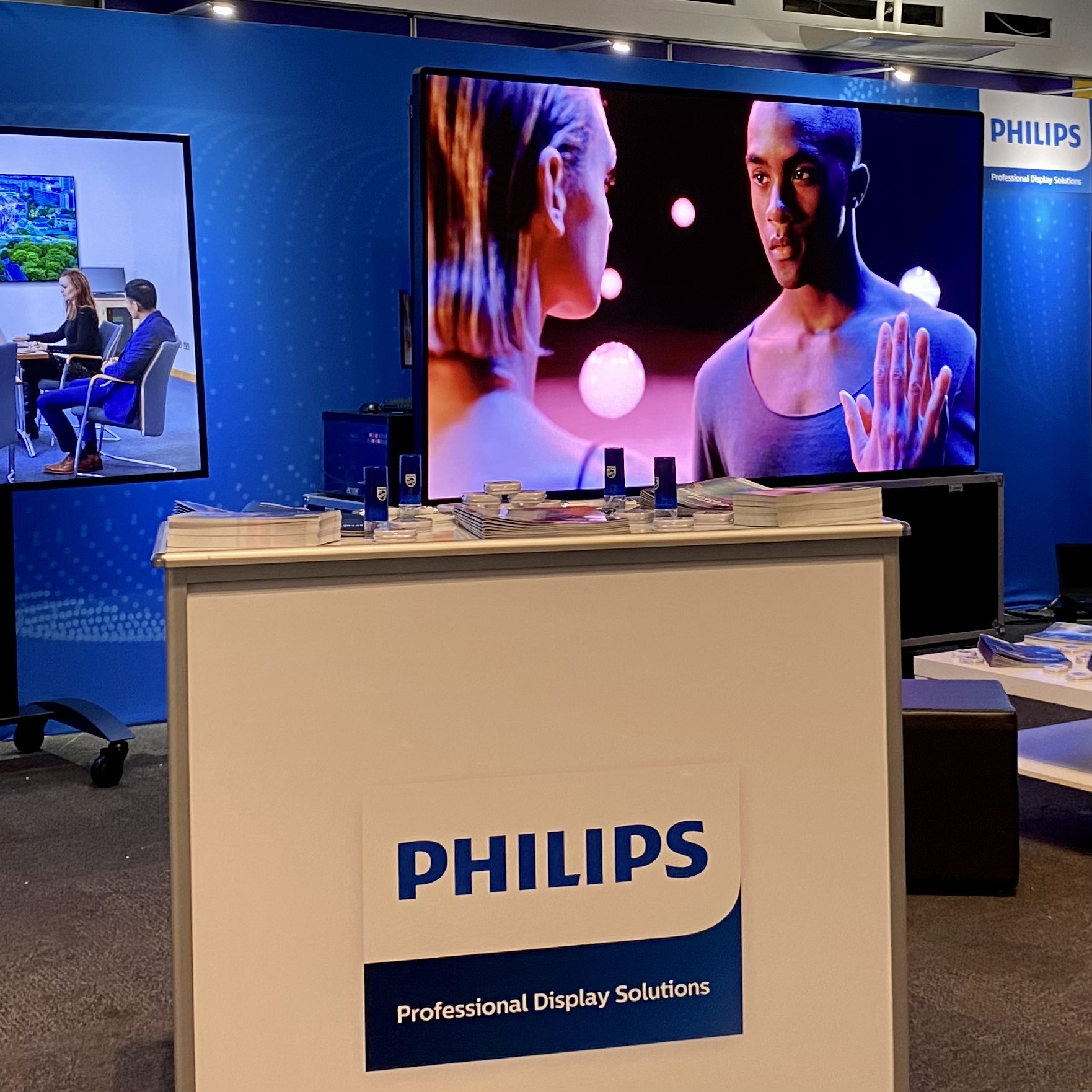throne Faithfully Just do PPDS - Philips professional displays (@PhilipsDisplay) / Twitter