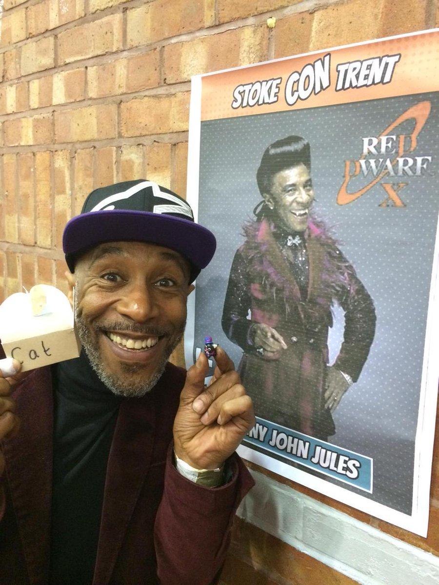 Happy Birthday @DannyJohnJules.
Hope your good lady @PetulaLanglais spoils you.