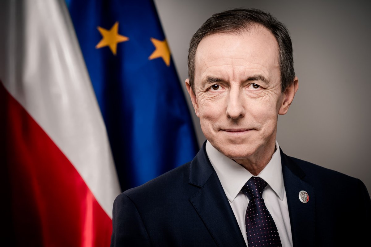 PLinDeutschland's tweet image. Senatsmarschall @profGrodzki in Berlin und Potsdam:
➡️Heute Treffen mit MP @Woidke u. Geschäftsführung @dpjw_pnwm
➡️Morgen Teilnahme an Plenarsitzung des @bundesrat, Treffen mit Präsident @reinerhaseloff, MP v. Sachsen @MPKretschmer, Hamburg Bürgermeister @TschenPe.
@PolskiSenat