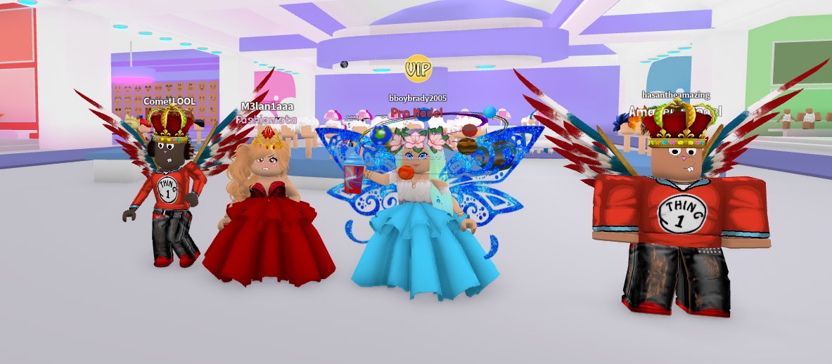 itsmelanialol's tweet photo. Guys we are too good at this game I swear. @Roblox @FashionFamous7 #roblox #HotAvatars #Promodels #prodressers #pretty https://t.co/1uq4ef2l22