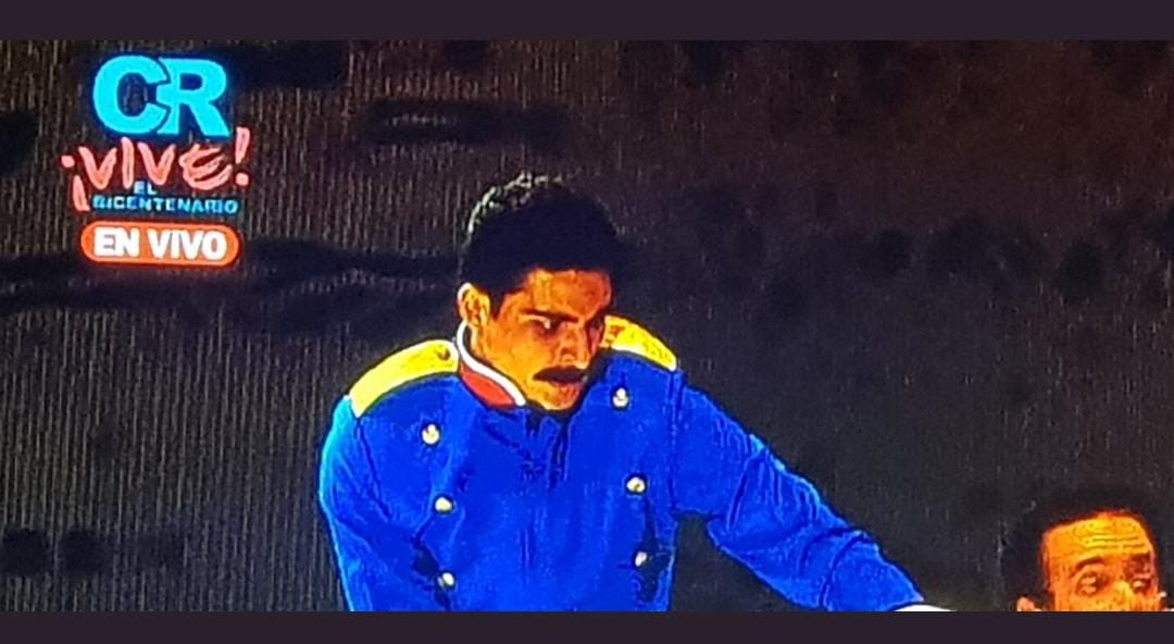 EverSniver's tweet photo. Freddie Mercury siendo parte del #BicentenarioCostaRica https://t.co/Eu9ClokLPi