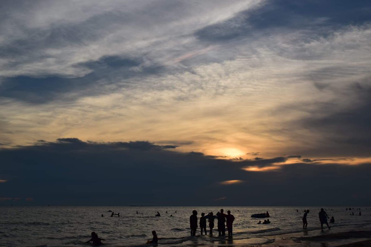 swppetch_'s tweet image. อยากไปนั่งโง่ๆ ริมทะเล🤍