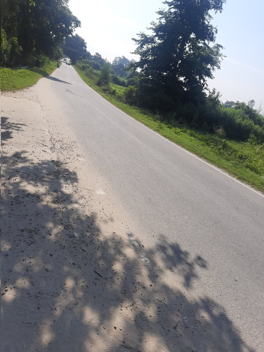 JeetendraBhall1's tweet photo. @rajeshnagarfbd Pathetic state of infra in Greater Fdb,there are incidents where residents have lost their precious life. Kindly make authorities accountable.I am in Uttrakhand right now, their village roads are better,refer pic #JusticeforGF #MLAWindow#FMDA# @cmohry @swasavana https://t.co/bTWtPgvFbw