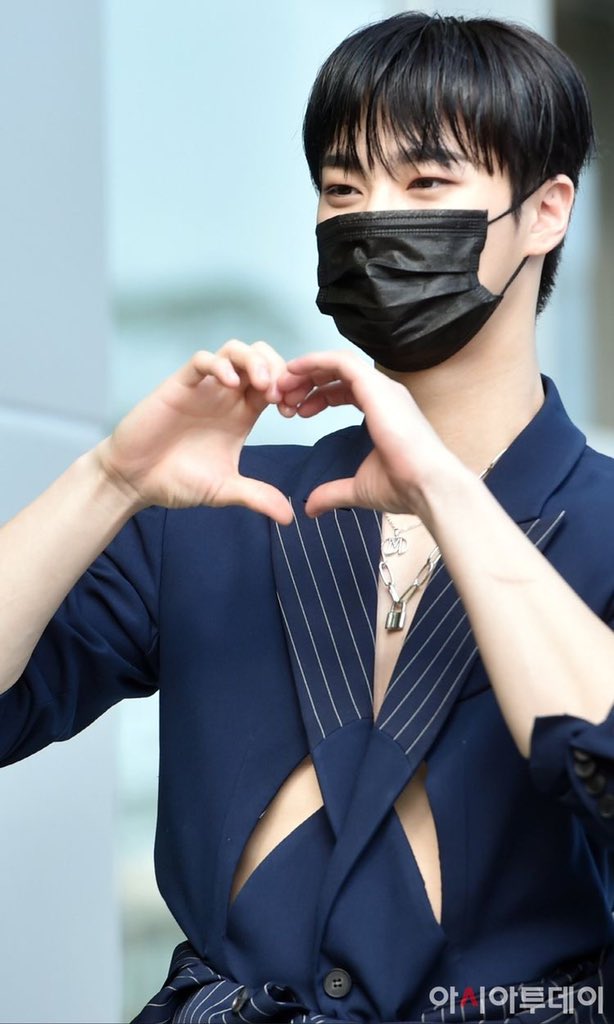 cloudyybinnie's tweet image. #아스트로 #문빈 #MOONBIN
#ASTRO @offclASTRO