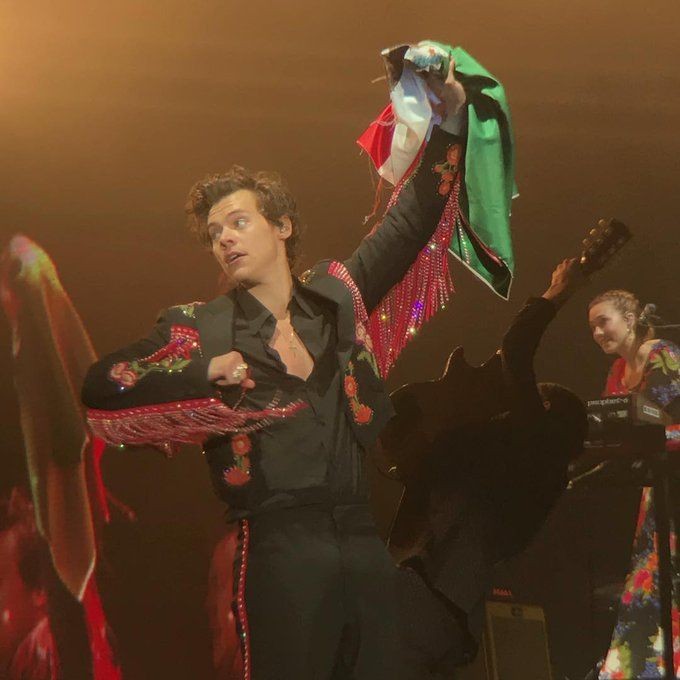 hamiliosafe's tweet photo. VIVA MÉXICO 🇲🇽!!! https://t.co/AcWwOBIaag