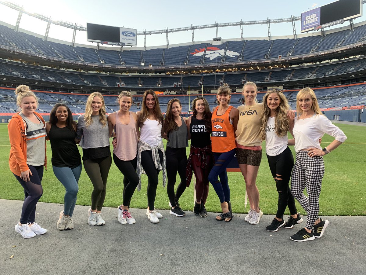SamBoik's tweet photo. The DBC Alumni Crew 🧡💙 Such a blast reuniting with these incredible women and former teammates of mine! Can’t wait for #Broncos #gameday & to take the field again for the 1st time in 4 years! 🤩 #dbc4life #dbcalum #broncoscountry #broncos https://t.co/rRUuVQekAD