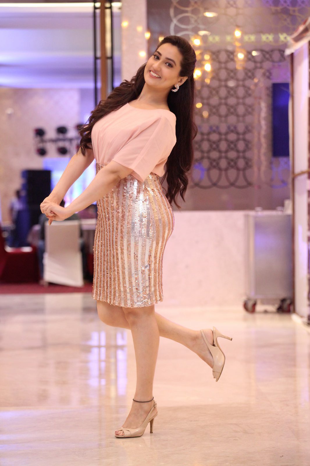 E_Ya619VQAECsFy?format=jpg&name=large