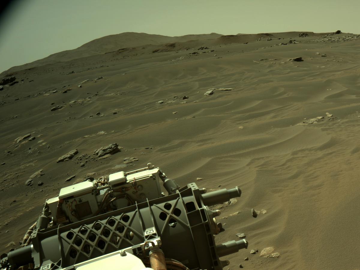 MarsMissionImgs's tweet photo. #PerseveranceRover image taken on #Sol202 at 2:20:48.600 PM with #Navcam #Mars #NASA #Space https://t.co/LJau6z0t9a