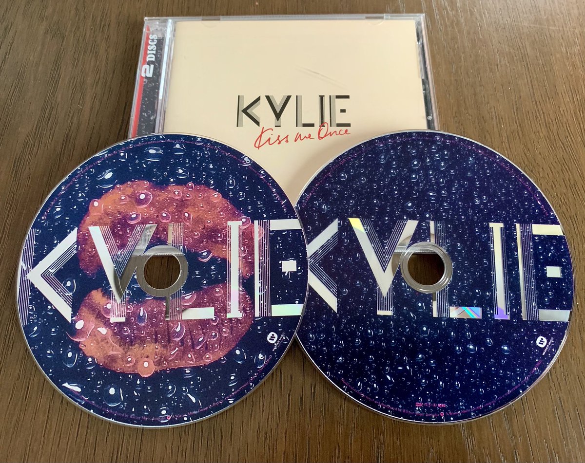 spjury's tweet photo. Can’t believe it has taken me so long to finally get hold of the original Australian/NZ deluxe CD/DVD of #KylieMinogue Kiss Me Once! Prior to this, the only physical copies I have are the #Japanese editions. #SecondhandCD #CDRescue 🕺🎶🔥🥰 https://t.co/hKTlZqa8yU