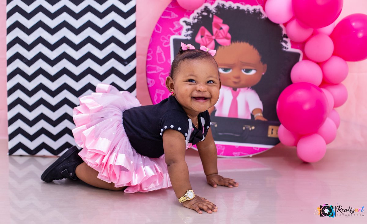 Marcellyteixei5's tweet photo. Há dez meses nascia a melhor parte da minha vida: VOCÊ! Te amo... #ÍsisVitoriaFaz10Meses #minhamenina #poderosachefinha.💗🌸 https://t.co/ykLT8fl6y0
