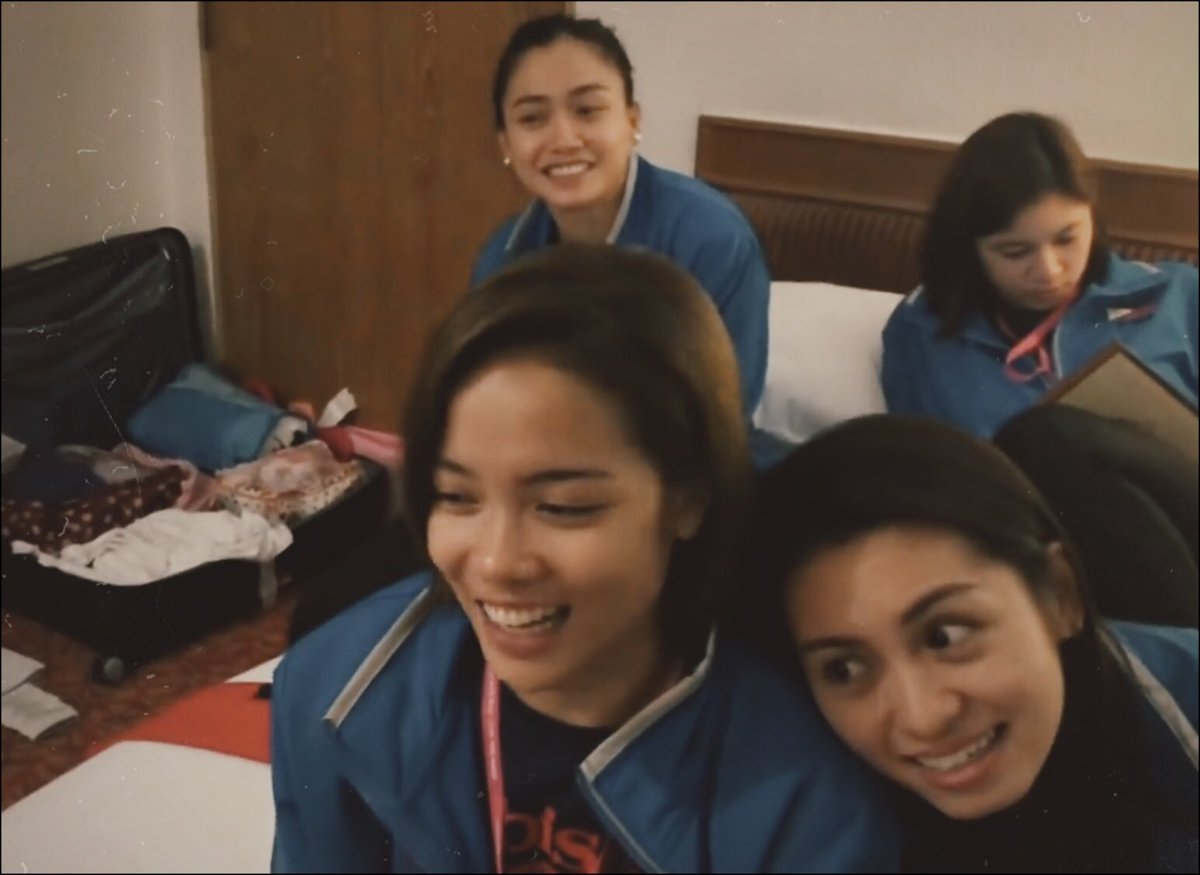 YheyheTheGreat's tweet photo. Jema, Denden, Cha and Mika in one frame. Freshness overload ba eto? https://t.co/Iy21wS6aKt