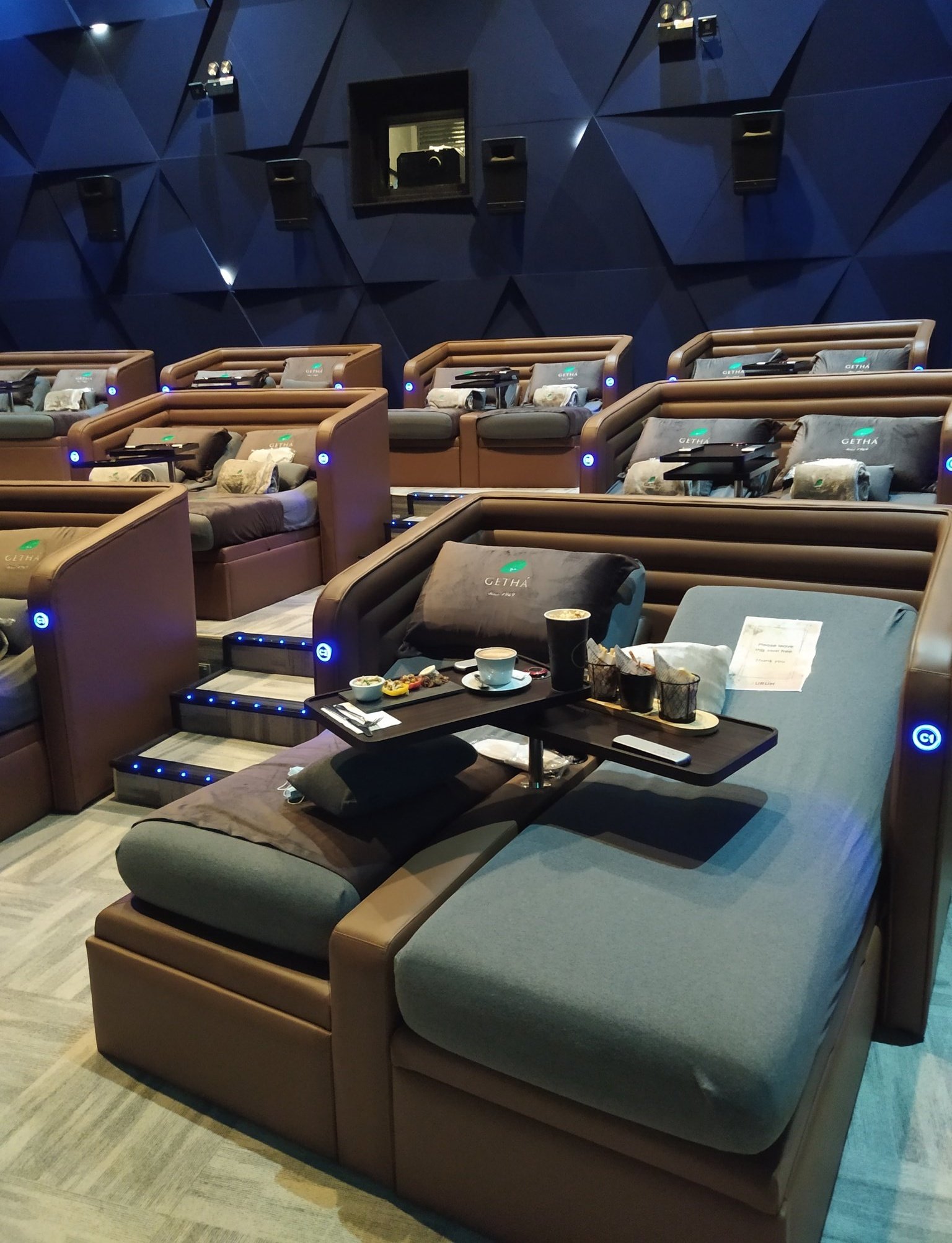 Getha Lux Suites At Aurum Theatre By Gsc At The Mall Mid Valley Southkey Johor Bahru Youtube