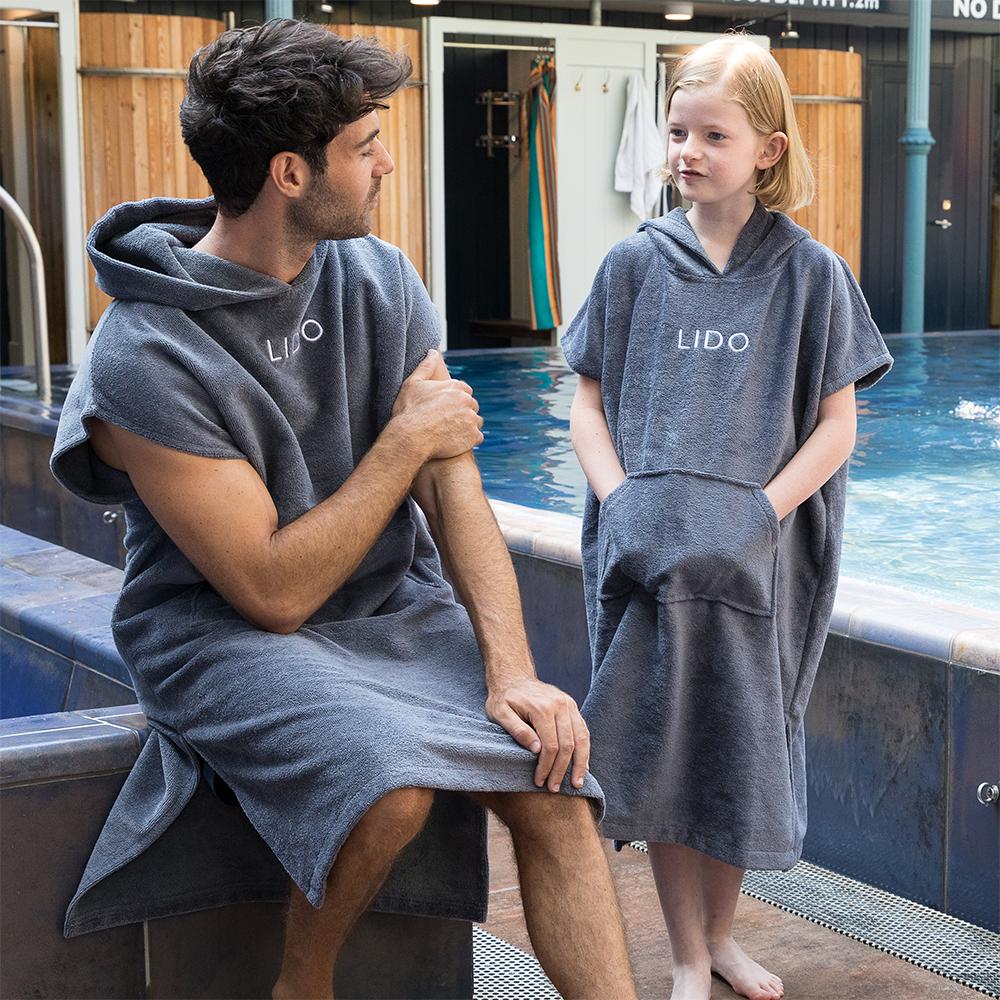 The sun is out again ! This 'SwimSoft' 'Surf Poncho is supersoft on the outside, with a towelling lining. Create a personalised gift - You can add a name or logo in any colour #thatsmytowel #wildswim #lido #personalised 
conta.cc/3zfRRw2