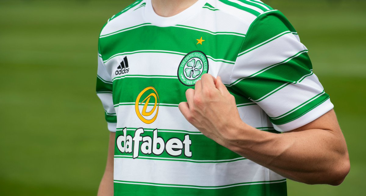 🚨 Celtic home top giveaway!🚨

RT, like and FOLLOW for a chance to win the shirt👌

Winner will be announced on Wednesday 22nd 📅